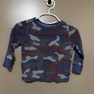 Old Navy Blue and Gray Camouflage Long Sleeve Tee